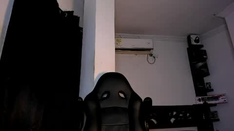 snakebutterfly online show from March 21, 3:49 pm