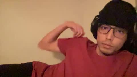 solmonier online show from December 16, 8:38 pm