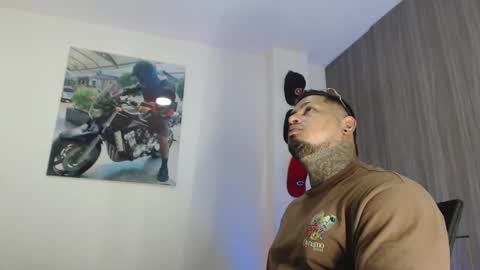 soy_apolo online show from October 10, 4:34 pm