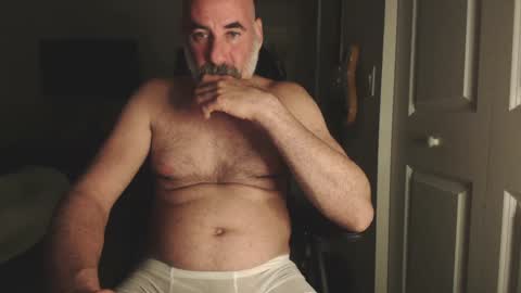 WhiteWolfFL online show from December 28, 6:17 am