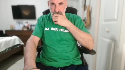 WhiteWolfFL online show from January 1, 1:48 pm