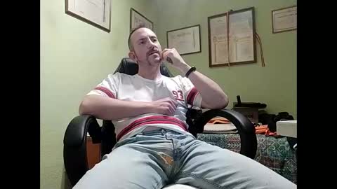 Manu  online show from January 2, 5:18 pm