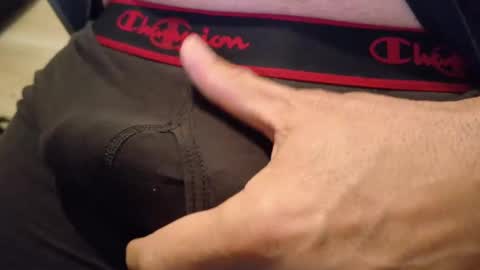 Snapshot of sparklenuts17 chatting on February 12, 4:22 pm sparklenuts17 online show from February 12, 4:22 pm