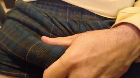 Snapshot of sparklenuts17 chatting on March 12, 2:23 pm sparklenuts17 online show from March 12, 2:23 pm