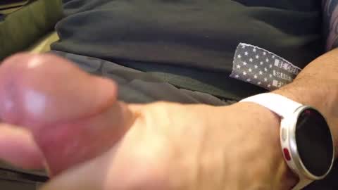 Snapshot of sparklenuts17 chatting on December 16, 3:43 pm sparklenuts17 online show from December 16, 3:43 pm