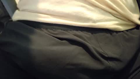 Snapshot of sparklenuts17 chatting on February 27, 2:10 pm sparklenuts17 online show from February 27, 2:10 pm