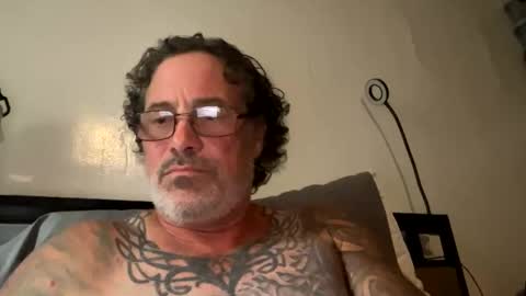 specter1972 online show from November 9, 2:04 am