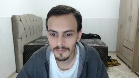 Snapshot of spencerreidddd chatting on October 1, 8:24 pm spencerreidddd online show from October 1, 8:24 pm