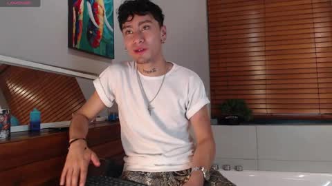 Spencer  online show from May 23, 8:47 pm