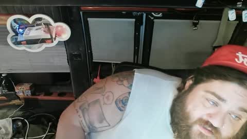 Your Pal Squeaks online show from December 10, 11:31 pm