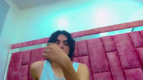 ethan online show from October 18, 2:11 pm