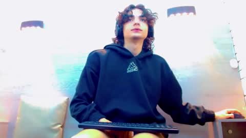 ethan online show from October 9, 2:44 pm