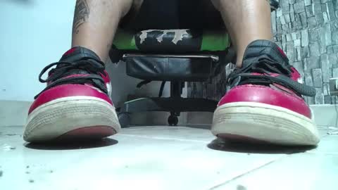 sr master cum its my old account online show from March 24, 1:00 am