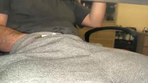 Snapshot of stang_ chatting on October 21, 11:46 am stang_ online show from October 21, 11:46 am