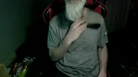 starblade104 online show from March 31, 8:16 am