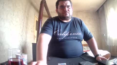 Snapshot of stefan90pt chatting on October 25, 10:39 am Stefan online show from October 25, 10:39 am