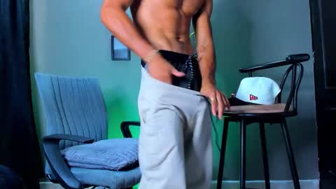 Steve  online show from November 25, 1:46 pm