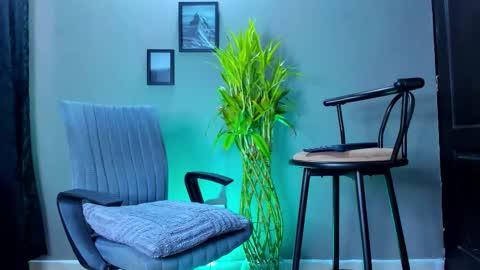 Steve  online show from February 7, 2:56 pm