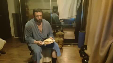 Steve Oakenshield son of John son of Vasyl online show from November 4, 10:33 pm