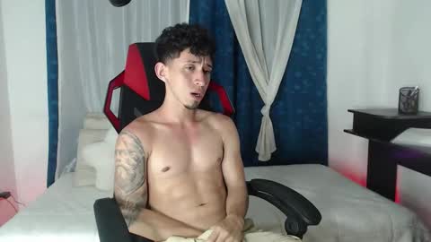 steven online show from November 18, 2:26 am