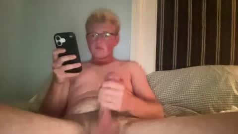 stevesmith797956 online show from August 8, 4:08 am