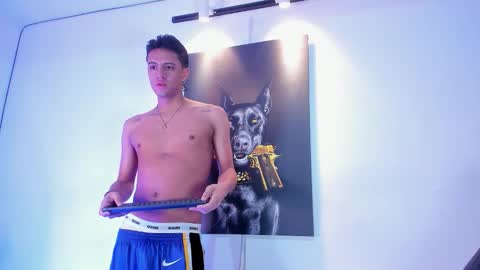 Stiven  brendan online show from November 28, 7:00 am