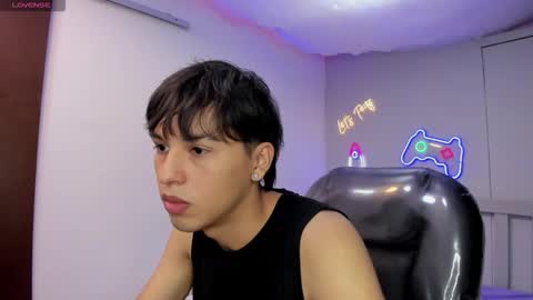 Stiwen online show from September 20, 2:39 pm