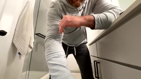 stlhotwifeguy online show from March 7, 6:27 pm