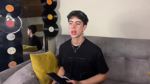 Stolas online show from February 15, 10:51 pm