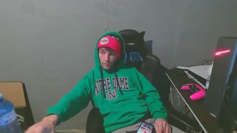 Snapshot of stonedpanda77 chatting on December 21, 1:26 am stonedpanda77 online show from December 21, 1:26 am