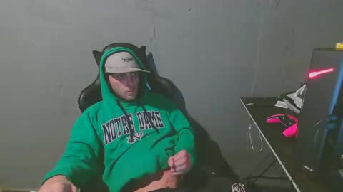 Snapshot of stonedpanda77 chatting on January 27, 5:47 am stonedpanda77 online show from January 27, 5:47 am