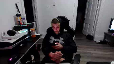 stonedpanda77 online show from May 29, 1:48 am