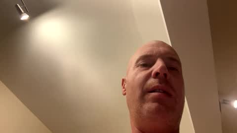 Snapshot of stoodley22 chatting on October 27, 3:47 pm Stoodley22 online show from October 27, 3:47 pm