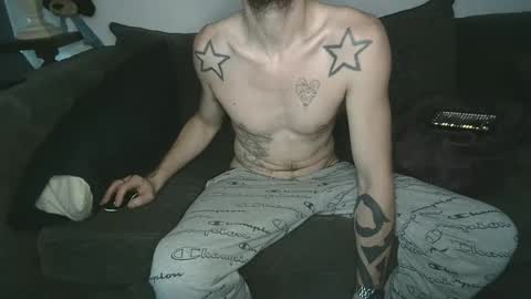 straitpipermann22 online show from October 5, 6:23 pm