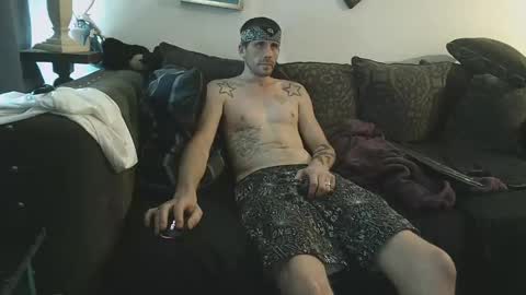 straitpipermann22 online show from September 21, 8:09 pm