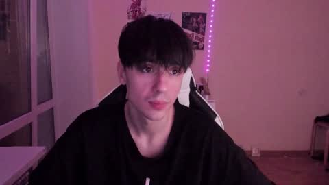 Ray online show from December 10, 5:28 am