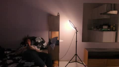 Ray online show from April 18, 7:07 pm