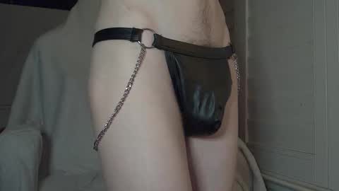 Dong Stroker online show from October 19, 7:00 am