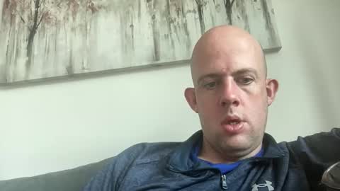stuart_scotland online show from May 12, 6:05 pm