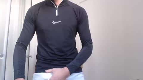 Stud From Paris online show from January 6, 11:47 am