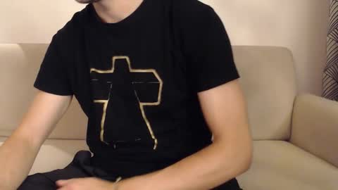 Stud From Paris online show from November 30, 3:47 pm