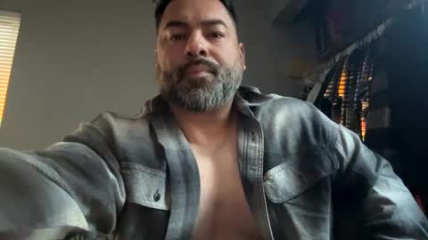 suavecito67 online show from February 23, 3:05 pm