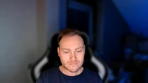 Snapshot of sub_austr chatting on February 27, 6:42 pm sub_austr online show from February 27, 6:42 pm