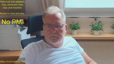subbear1968 online show from June 13, 5:05 am