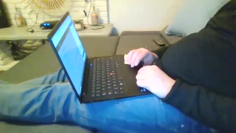 submissivguy online show from March 2, 8:25 pm