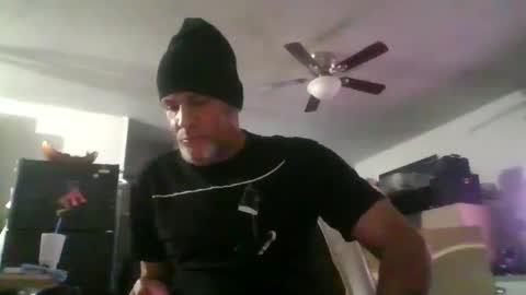 SUCKITU812 online show from January 19, 11:56 am