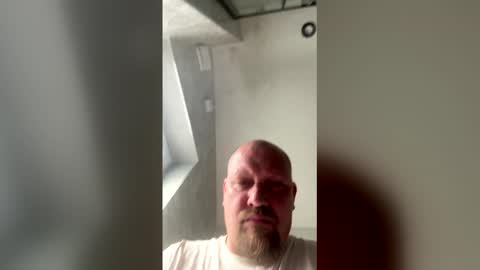 suckyourpussy696 online show from April 12, 3:35 pm