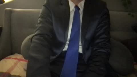 suitfetishez online show from March 6, 5:48 am