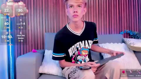 SUNNY online show from June 20, 3:44 am