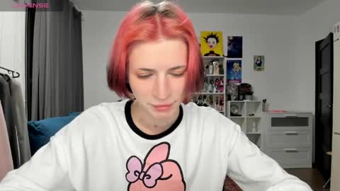 kira online show from March 22, 6:35 pm